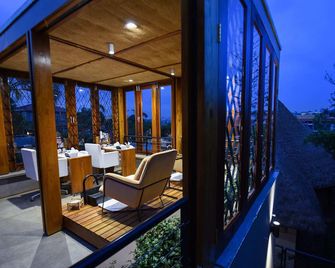 لو بيتي فيليدج هوتل آند سبا - كامبالا - شرفة