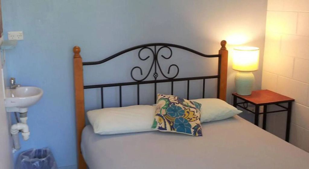 Absolute Backpackers - Mission Beach - Bedroom
