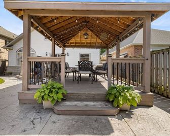 Cozy Niagara Retreat Near Wineries & Falls - Niagara-on-the-Lake - Patio