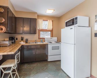 Secluded Cabin | Close to Downtown Ouray | Couple's Retreat | STR2025-068 - Ridgway - Cocina