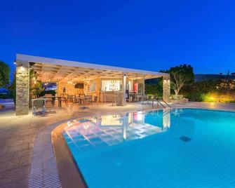 Celestial Lindos Suites - Lindo - Piscina