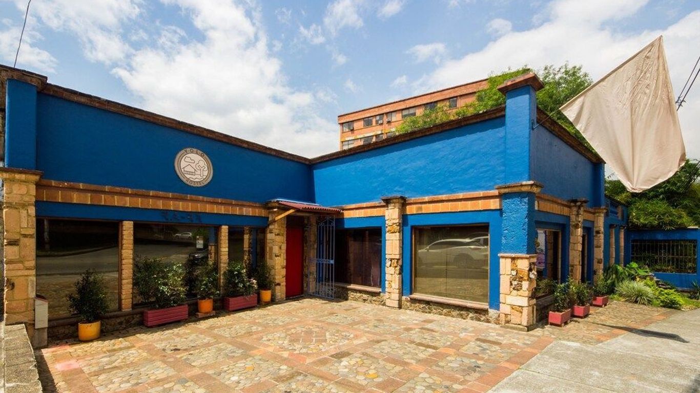 Yolo Hostel Medellin
