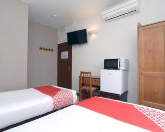 Pensión Fortea - Zaragoza - Bedroom