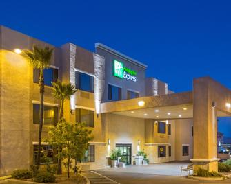 Holiday Inn Express Nogales - Nogales - Building