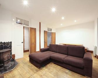 Mountain House/ Serra da Estrela - Penhas da Saúde - Wohnzimmer