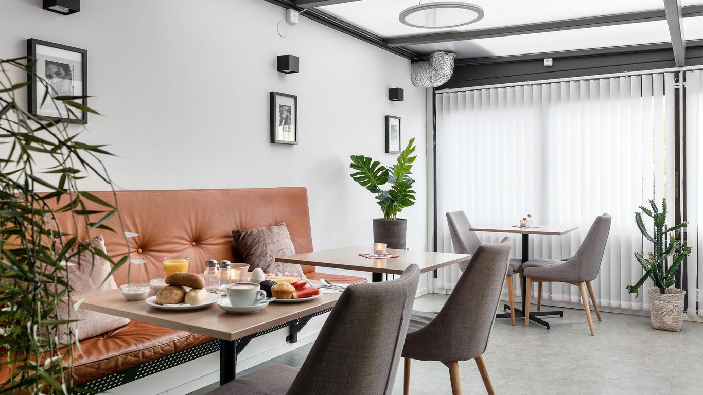 Avanti Apartment Hotel