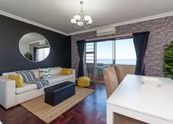Panorama 9 - Cape Town - Living room