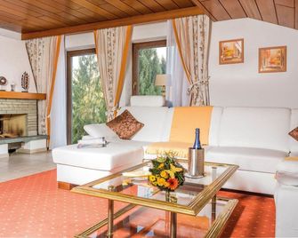 Landhotel Windlicht - Krombach - Sala de estar