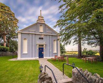 Stunning 5 Star Church Conversion, Strangford, Co Down - Downpatrick - Building