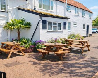 The Bell Hotel - Bury St Edmunds - Terasa