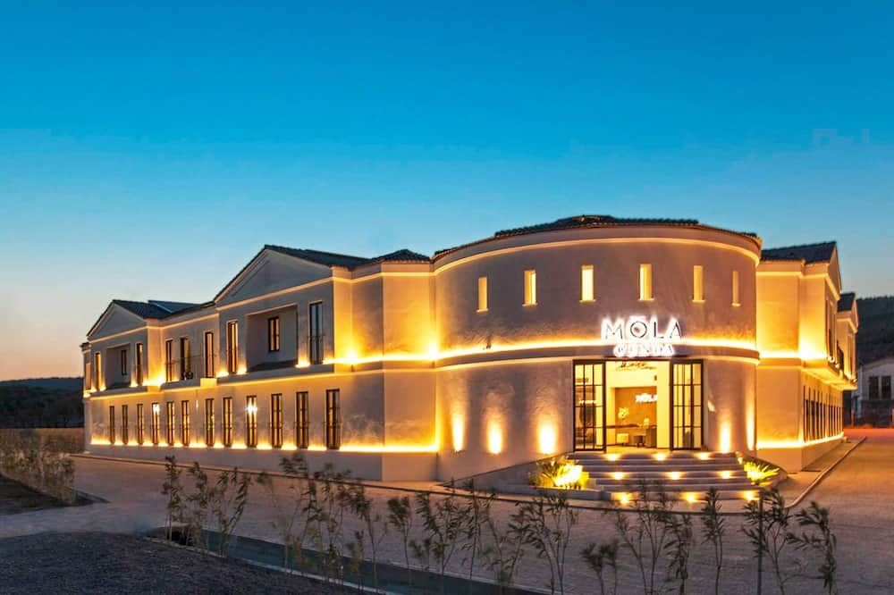 Mola Cunda Hotel - אייבאליק - בניין