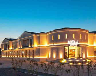 Mola Cunda Hotel - אייבאליק - בניין