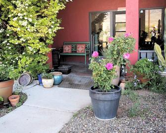 Bright and open loft style studio - Clarkdale - Outdoors view