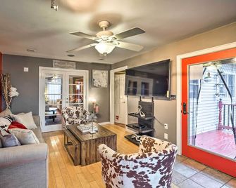 Stylish Suburban Home w/ Pool! 10 Mi to Royal Mtn - Johnstown