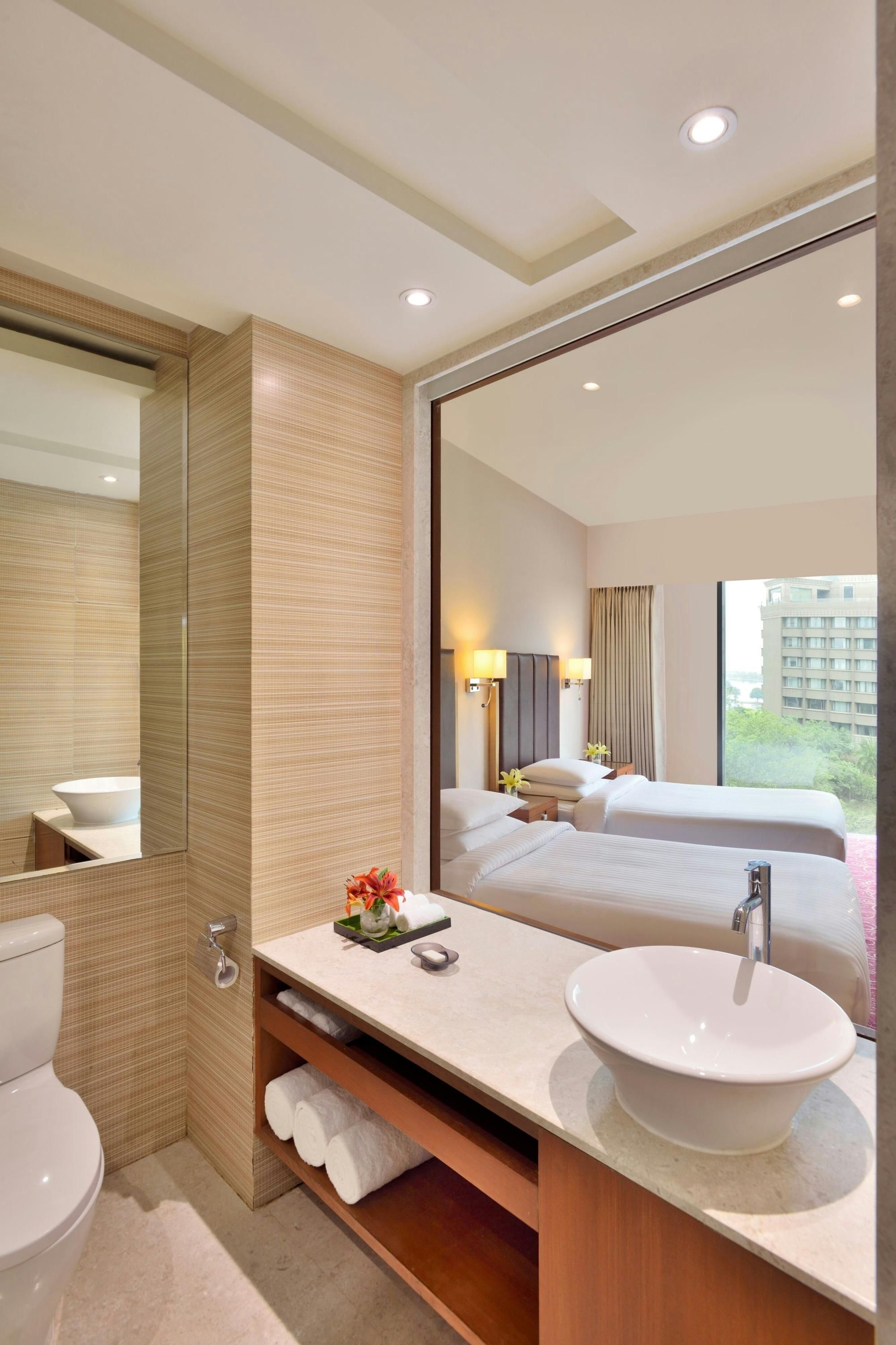 Courtyard by Marriott Hyderabad thumbnail 3