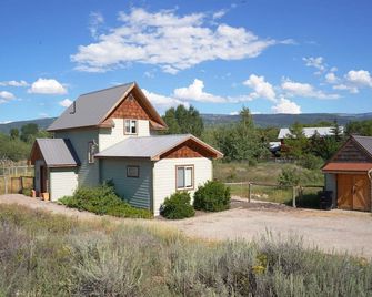 Mountain Family Cottage Near Ski Hill Road, Grand Targhee - Driggs - Gebouw