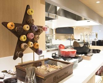 Richmond Hotel Utsunomiya-ekimae Annex - Utsunomiya - Açık büfe