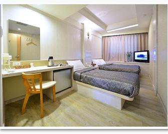 Ing Wang Hotel - Tainan City - Bedroom