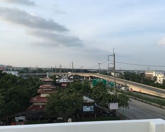 A-Port - Bangkok - Outdoor view