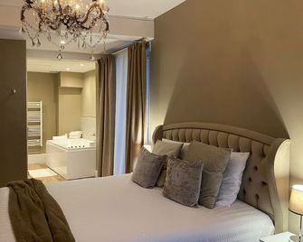 Un Cocon En Ville - Chambre Spa Chic Et Élégante - Pacy-sur-Eure