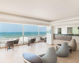 Al Hail Waves Hotel Managed By Centara - Mascate - Salon