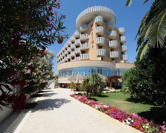 Hotel Maxim's - Tortoreto - Edificio