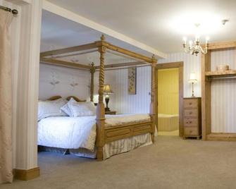 The Mariner - Westport - Bedroom