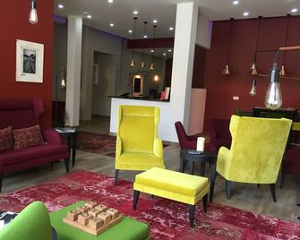 Hotel Fleur-de-Lys - La Chaux-de-Fonds - Lounge