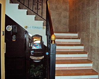 Alojamiento Turistico La Tinaja - Requena - Escalier