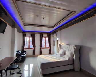 Penginapan Nurmega jaya - Sukabumi - Habitación