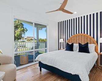 Pat's Place - Tomakin - Bedroom