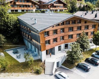 Saanen Gstaad Youth Hostel - Saanen - Edificio