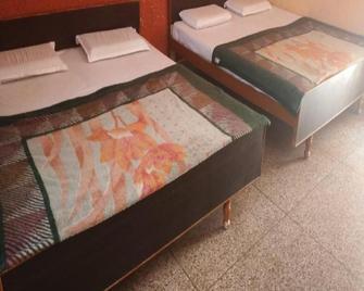 Hotel Har Ki Pauri - Haridwar - Habitación