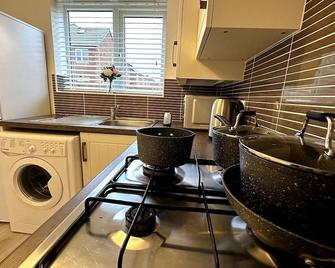 Middlebeck House by Blue Skies Stays - Middlesbrough - Cocina