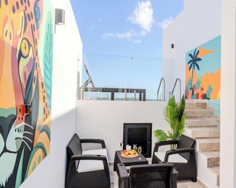 Sea Tower by Casago - Playa del Carmen - Balcón