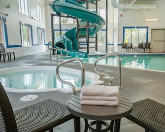 Canalta Cochrane - Cochrane - Piscina