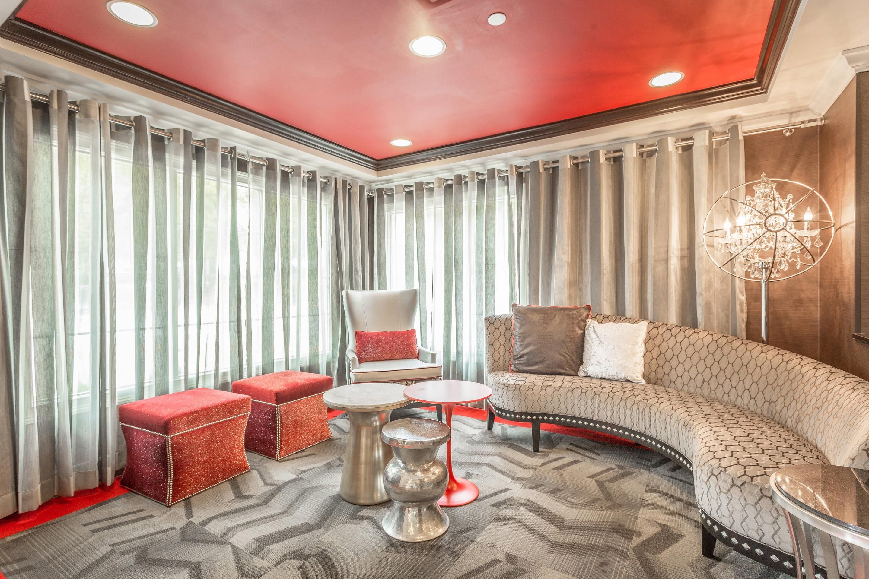 إن آت ذا بيتش تريز، آن أسيند كوليكشن هوتل - أطلنطا (جورجيا) - ردهة