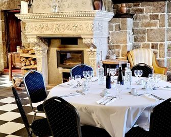 Logis Hôtel De France- Restaurant Grill - Domfront-en-Poiraie - Restaurant