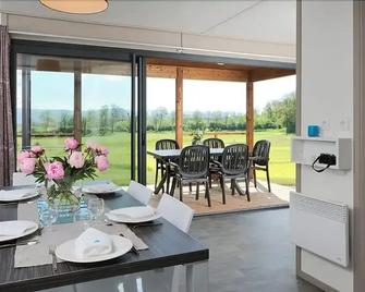 Domaine De Barres - Langogne - Comedor