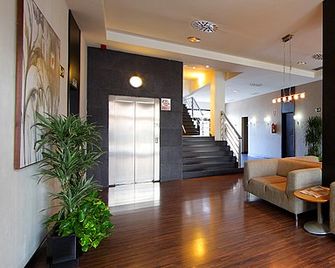 Aparthotel Attica 21 Vallés - Sabadell - Recepción