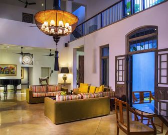 Zylan Colombo - קולומבו - טרקלין