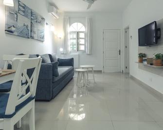Puerto Mogan Apartment - Mogán - 客廳