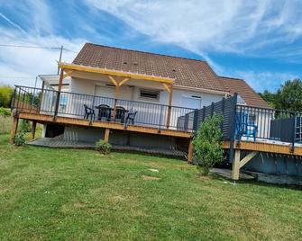 quiet country house - Triguères - Edificio
