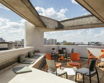 Aparthotel Adagio Access Paris la Villette - París - Edificio