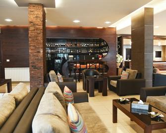Serail Hotel & Lodging - Ehden - Lounge