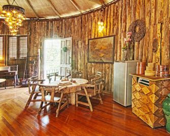 Fig Tree Hills Resort - George Town - Essbereich