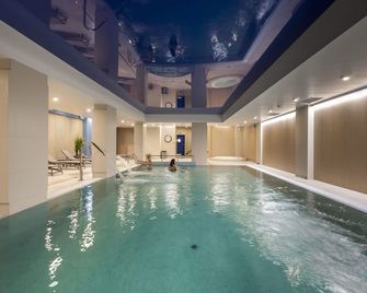 Hotel Number One By Grano Gdansk - Γκντανσκ - Πισίνα