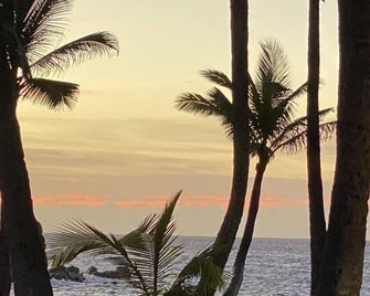 Pacific Shores #A-303 Fully Air Conditioned, In the Heart of South Kihei - Kihei