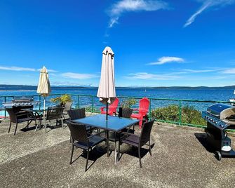 'Inn Of The Sea' : A Vancouver Island Waterfront Vacation Paradise: - Ladysmith - Balcone