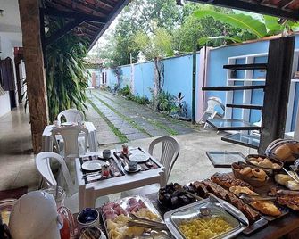 Pousada Brisamar Paraty Comece O Dia Com Um Café Da Manhã Inesquecível - Paraty